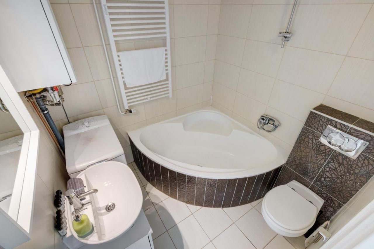 Elizabeth Garden Apartment Budapest Esterno foto
