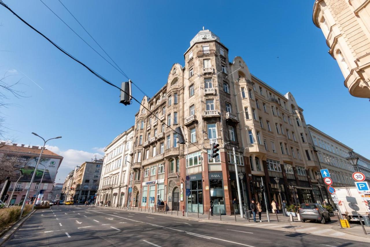 Elizabeth Garden Apartment Budapest Esterno foto